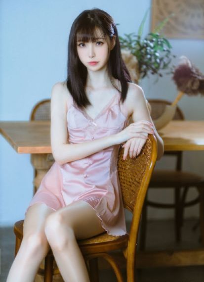 超级喜欢你的100个女朋友